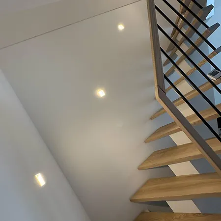B-house Apartment *